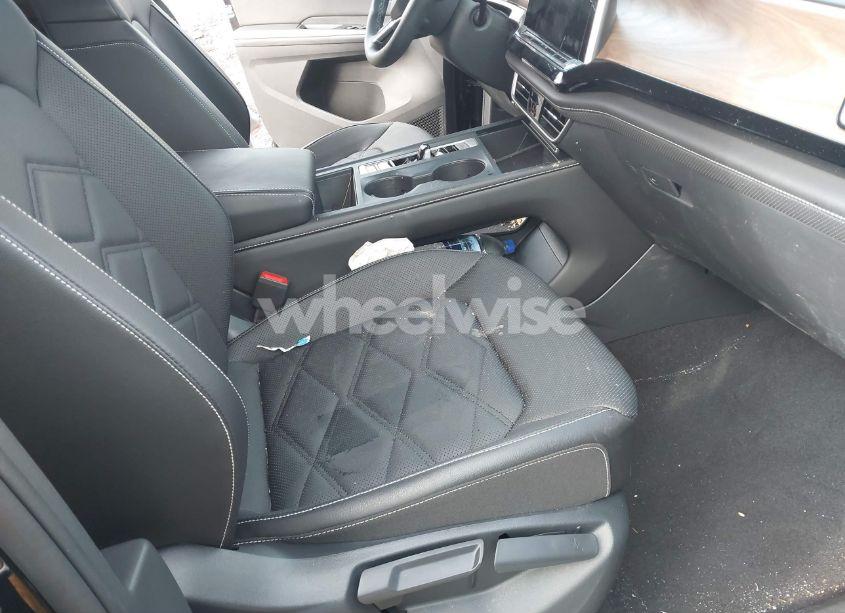 Photo 5 of 2024 Volkswagen Atlas 2.0T SE (VIN 1V2LR2CA1RC603228)