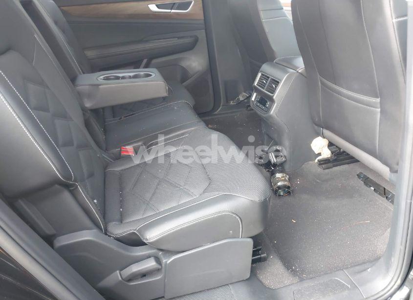 Photo 8 of 2024 Volkswagen Atlas 2.0T SE (VIN 1V2LR2CA1RC603228)