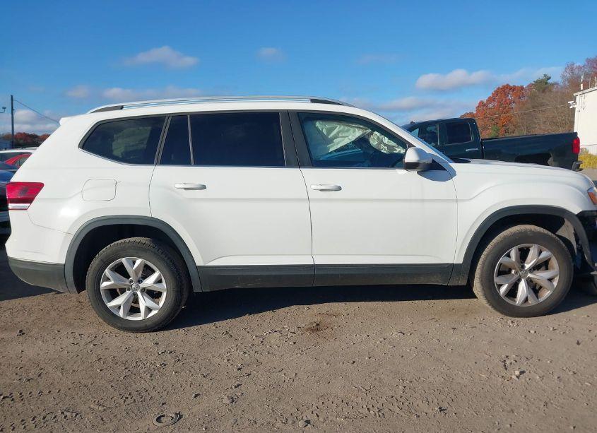 Photo 13 of 2019 Volkswagen Atlas 3.6L V6 SE (VIN 1V2LR2CA2KC601218)