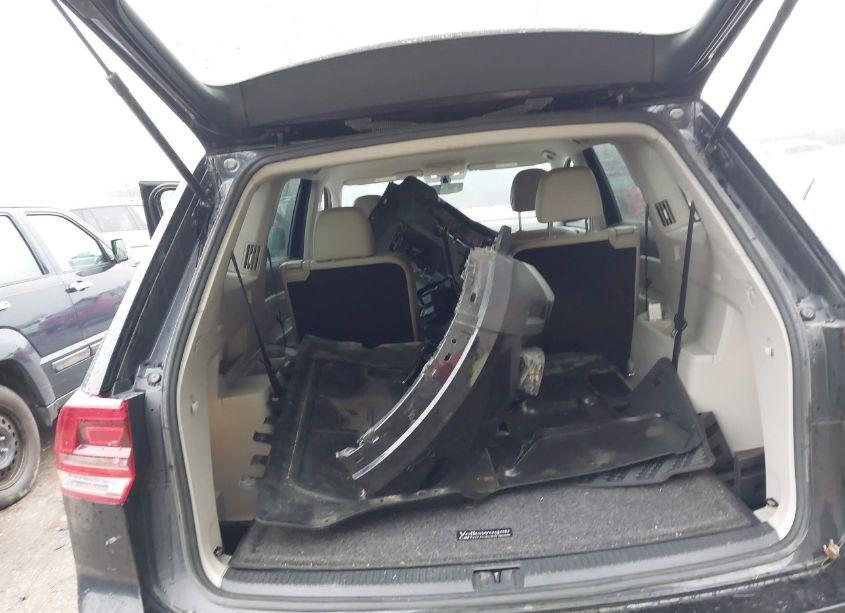 Photo 18 of 2019 Volkswagen Atlas 3.6L V6 SE (VIN 1V2LR2CA2KC615135)