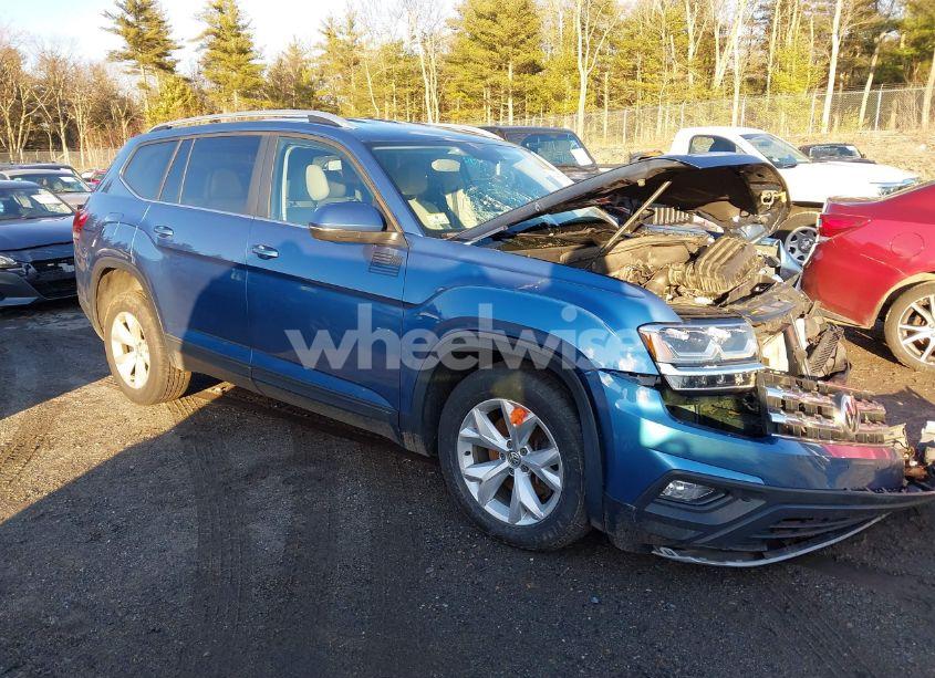2019 Volkswagen Atlas 3.6L V6 SE (VIN 1V2LR2CA4KC529647) main photo