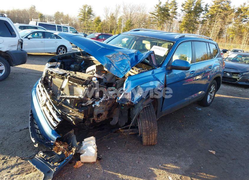 Photo 2 of 2019 Volkswagen Atlas 3.6L V6 SE (VIN 1V2LR2CA4KC529647)