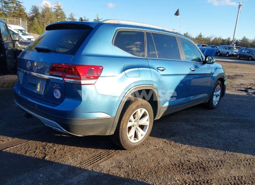 Photo 4 of 2019 Volkswagen Atlas 3.6L V6 SE (VIN 1V2LR2CA4KC529647)