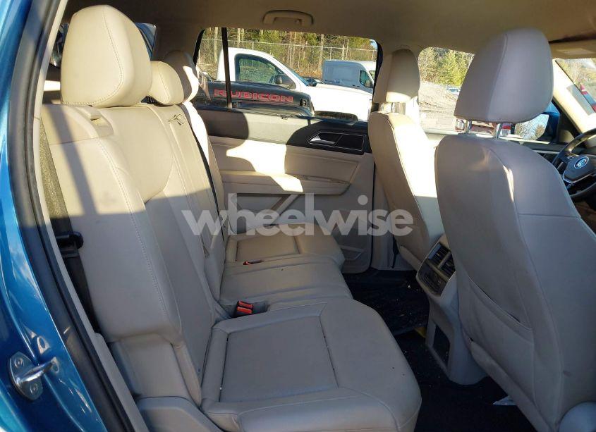 Photo 8 of 2019 Volkswagen Atlas 3.6L V6 SE (VIN 1V2LR2CA4KC529647)