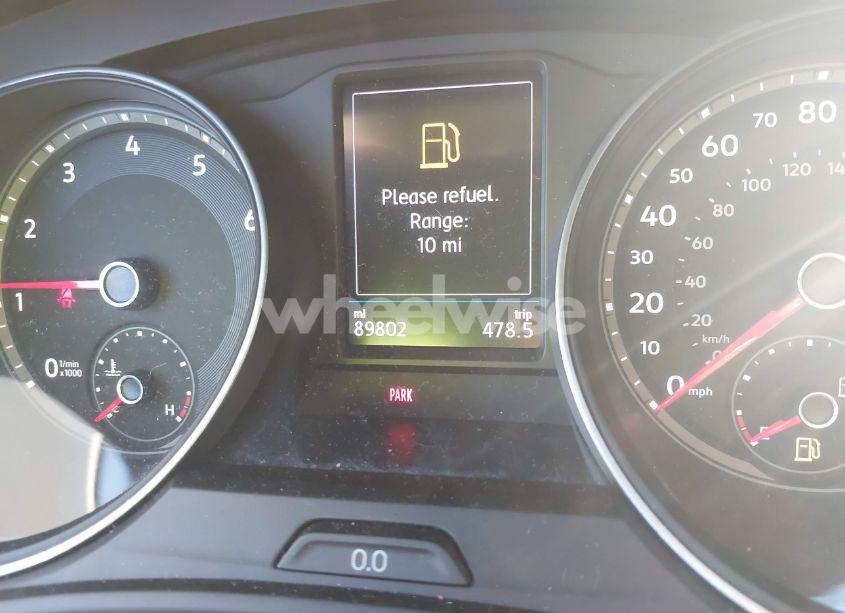 Photo 15 of 2018 Volkswagen Atlas (VIN 1V2LR2CA5JC577852)