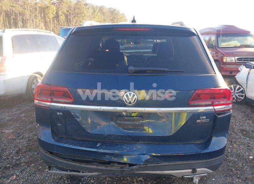 Photo 16 of 2018 Volkswagen Atlas (VIN 1V2LR2CA5JC577852)