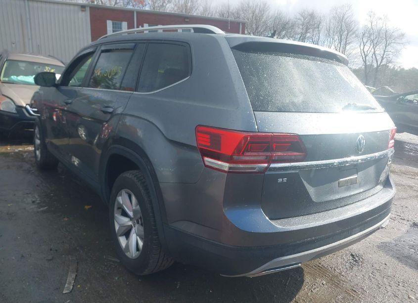 Photo 3 of 2018 Volkswagen Atlas 3.6L V6 SE/3.6L V6 SE W/TECHNOLOGY (VIN 1V2LR2CA6JC526005)