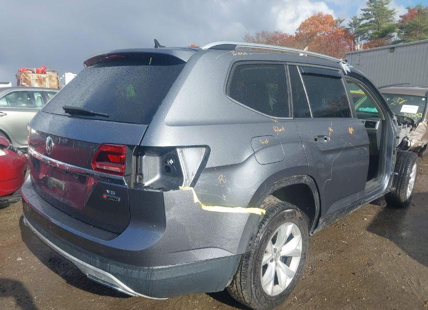 Photo 4 of 2018 Volkswagen Atlas 3.6L V6 SE/3.6L V6 SE W/TECHNOLOGY (VIN 1V2LR2CA6JC526005)