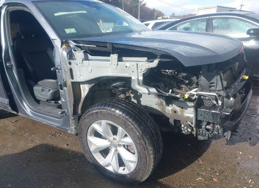 Photo 6 of 2018 Volkswagen Atlas 3.6L V6 SE/3.6L V6 SE W/TECHNOLOGY (VIN 1V2LR2CA6JC526005)