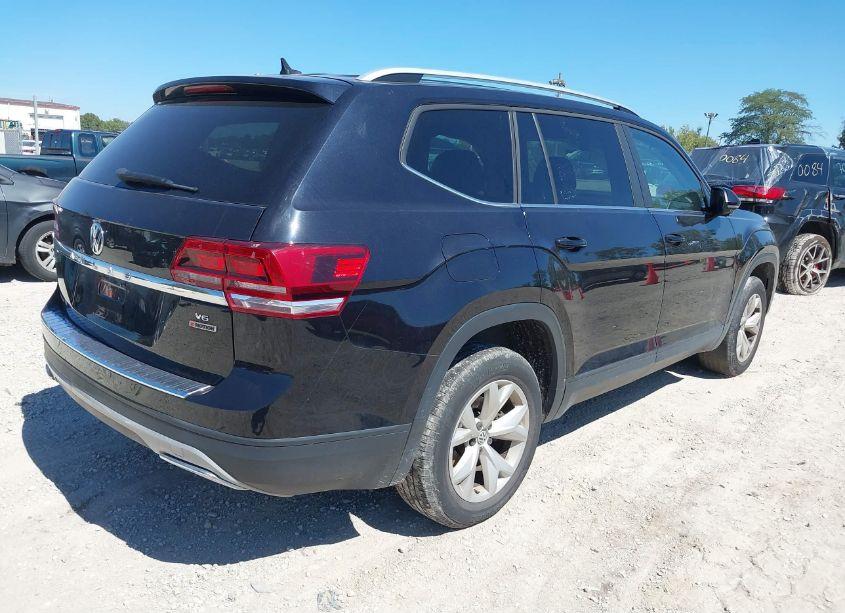Photo 4 of 2018 Volkswagen Atlas 3.6L V6 SE/3.6L V6 SE W/TECHNOLOGY (VIN 1V2LR2CA7JC559028)