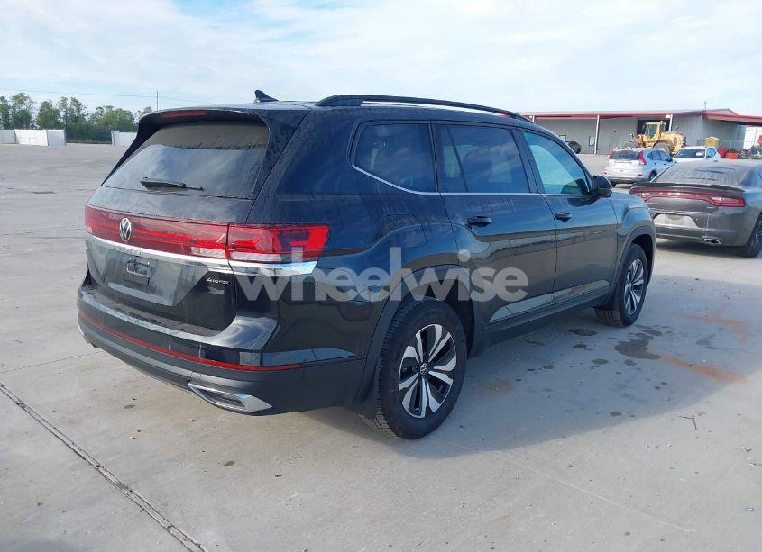 Photo 4 of 2024 Volkswagen Atlas 2.0T SE (VIN 1V2LR2CA7RC553936)