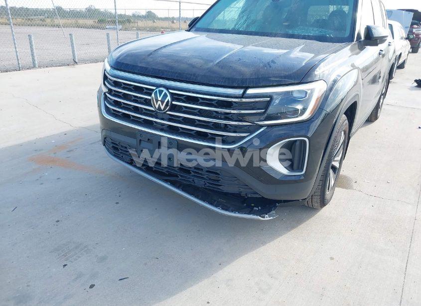 Photo 6 of 2024 Volkswagen Atlas 2.0T SE (VIN 1V2LR2CA7RC553936)