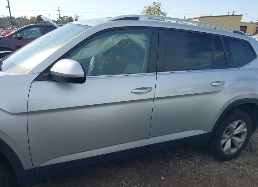 Photo 14 of 2018 Volkswagen Atlas 3.6L V6 SE/3.6L V6 SE W/TECHNOLOGY (VIN 1V2LR2CA9JC553201)