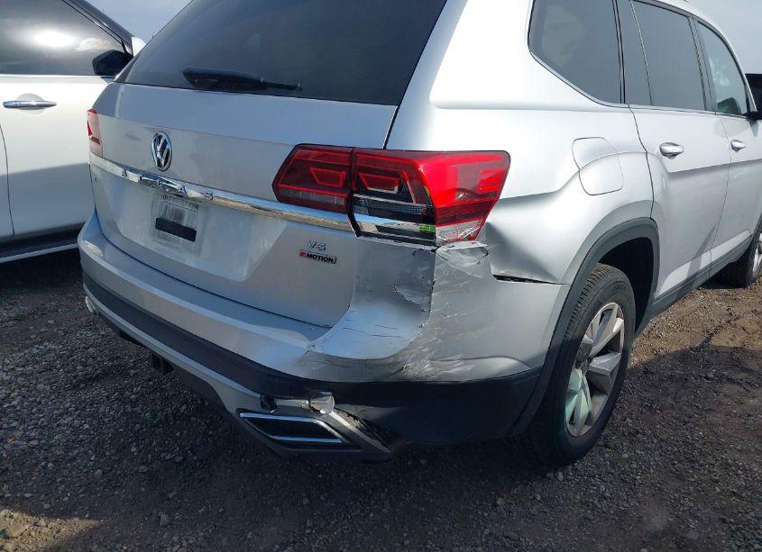 Photo 6 of 2018 Volkswagen Atlas 3.6L V6 SE/3.6L V6 SE W/TECHNOLOGY (VIN 1V2LR2CA9JC553201)