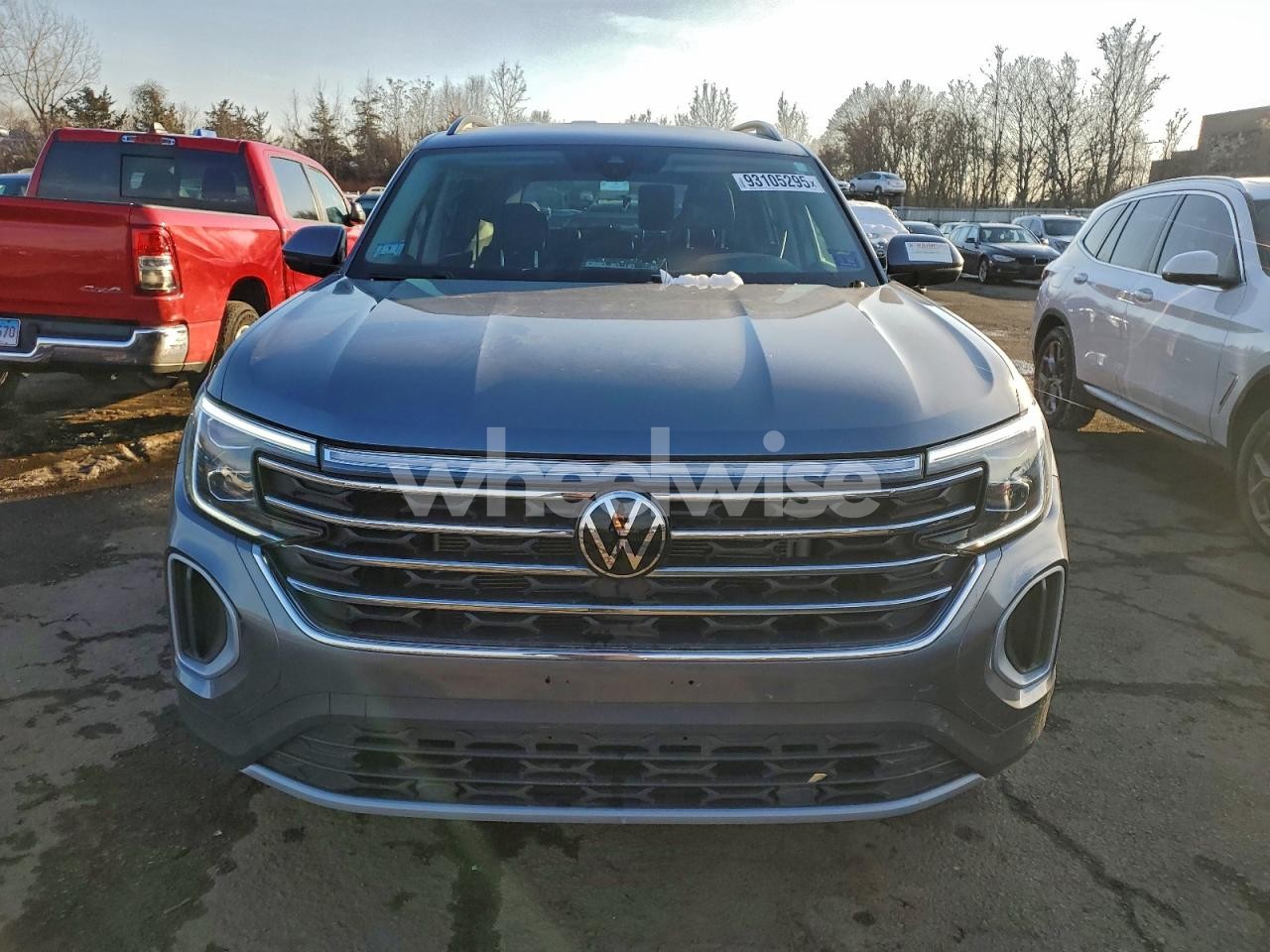 Photo 5 of 2025 VOLKSWAGEN ATLAS SE (VIN 1V2LR2CA9SC523925)