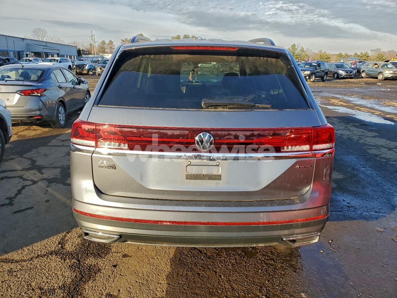 Photo 6 of 2025 VOLKSWAGEN ATLAS SE (VIN 1V2LR2CA9SC523925)