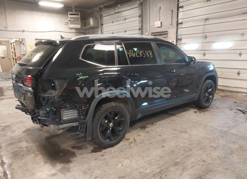 Photo 4 of 2019 Volkswagen Atlas 3.6L V6 SE (VIN 1V2LR2CAXKC599542)