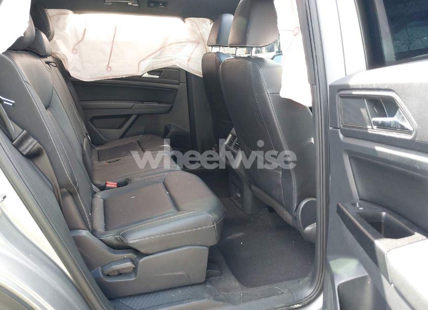 Photo 8 of 2020 Volkswagen Atlas CROSS SPORT 2.0T SEL/2.0T SEL PREMIUM/2.0T SEL PREMIUM R-LINE/2.0T SEL R-LINE (VIN 1V2MC2CA2LC205006)