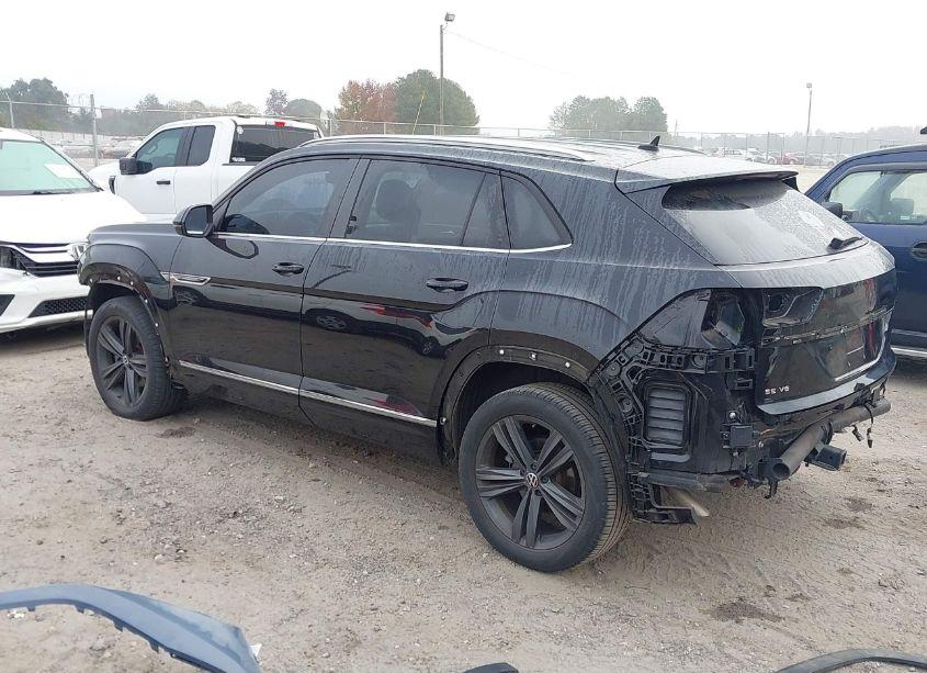 Photo 3 of 2021 Volkswagen Atlas CROSS SPORT 3.6L V6 SE W/TECHNOLOGY R-LINE (VIN 1V2ME2CAXMC227752)