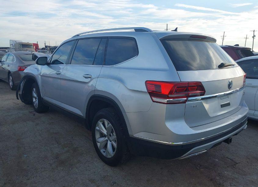 Photo 3 of 2018 Volkswagen Atlas 3.6L V6 SEL (VIN 1V2MR2CA1JC508399)