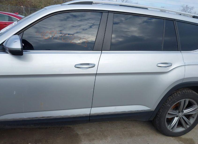 Photo 14 of 2019 Volkswagen Atlas 3.6L V6 SEL (VIN 1V2MR2CA1KC517184)