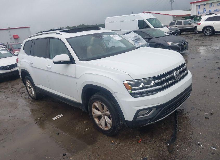 2018 Volkswagen Atlas 3.6L V6 SEL (VIN 1V2MR2CA3JC543929) main photo