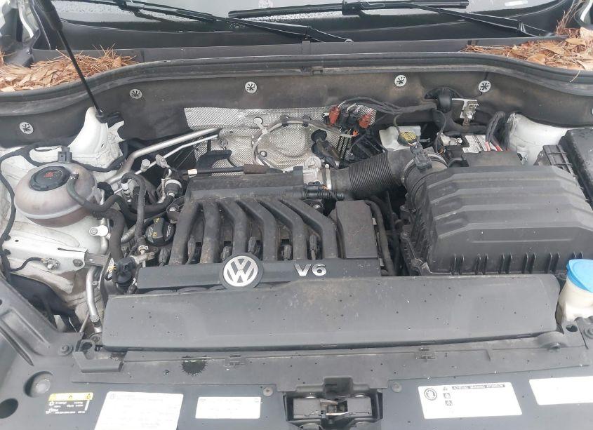 Photo 10 of 2018 Volkswagen Atlas 3.6L V6 SEL (VIN 1V2MR2CA3JC543929)