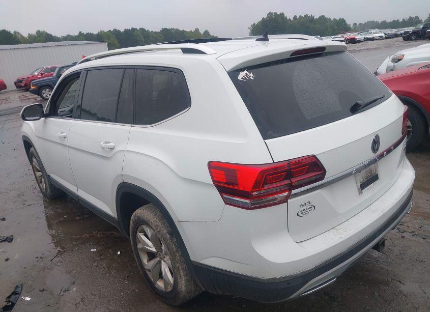 Photo 3 of 2018 Volkswagen Atlas 3.6L V6 SEL (VIN 1V2MR2CA3JC543929)