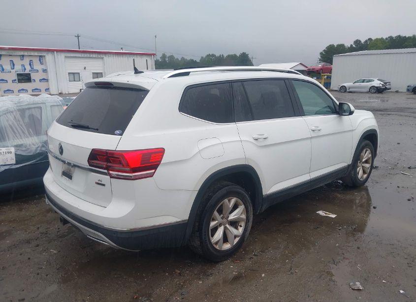 Photo 4 of 2018 Volkswagen Atlas 3.6L V6 SEL (VIN 1V2MR2CA3JC543929)