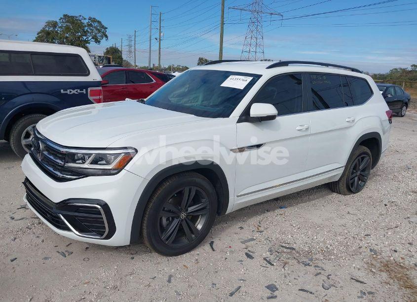 Photo 2 of 2021 Volkswagen Atlas 3.6L V6 SE W/TECHNOLOGY R-LINE (VIN 1V2MR2CA3MC582315)