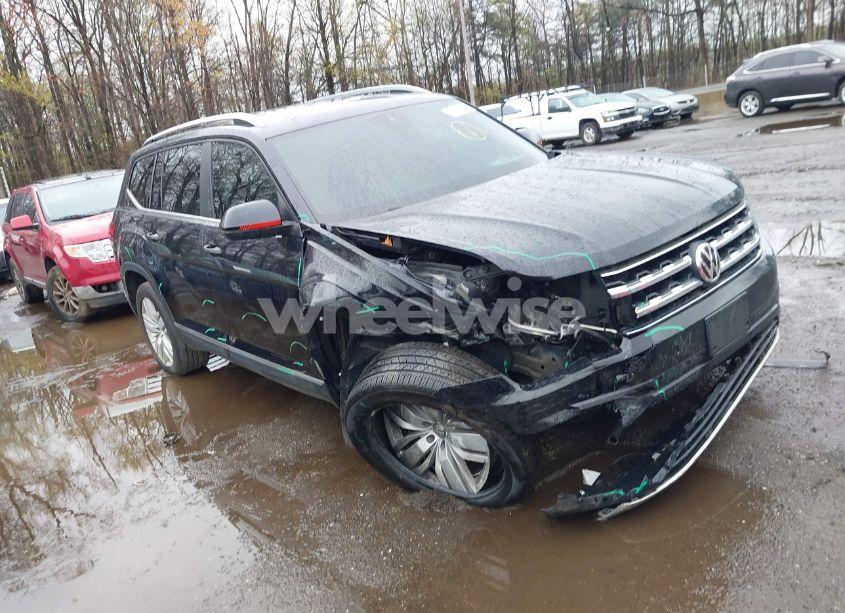 2019 Volkswagen Atlas 3.6L V6 SEL (VIN 1V2MR2CA4KC592087) main photo