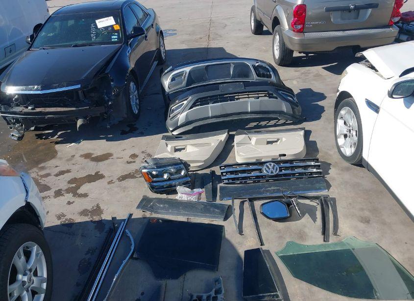 Photo 12 of 2018 Volkswagen Atlas 3.6L V6 SEL (VIN 1V2MR2CA6JC519771)