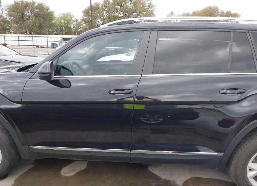 Photo 15 of 2018 Volkswagen Atlas 3.6L V6 SEL (VIN 1V2MR2CA6JC519771)