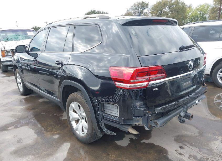 Photo 3 of 2018 Volkswagen Atlas 3.6L V6 SEL (VIN 1V2MR2CA6JC519771)