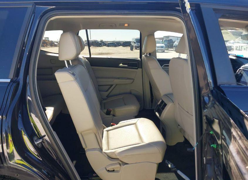 Photo 8 of 2018 Volkswagen Atlas 3.6L V6 SEL (VIN 1V2MR2CA6JC519771)
