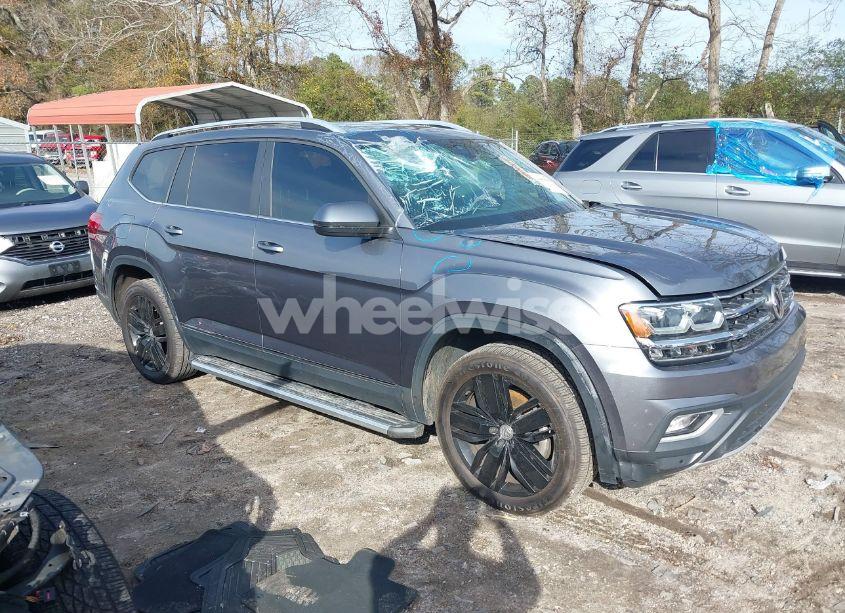 2019 Volkswagen Atlas 3.6L V6 SEL (VIN 1V2MR2CA7KC556958) main photo