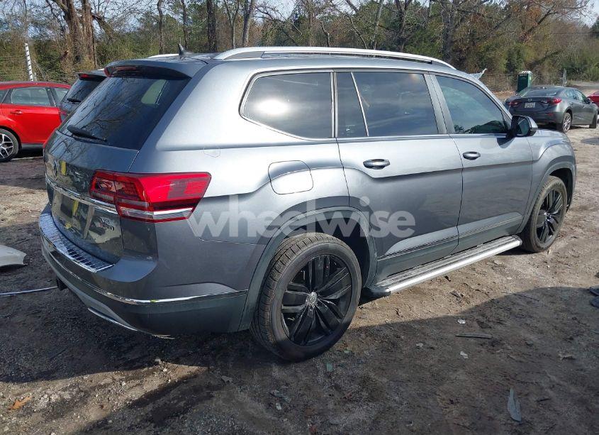 Photo 4 of 2019 Volkswagen Atlas 3.6L V6 SEL (VIN 1V2MR2CA7KC556958)