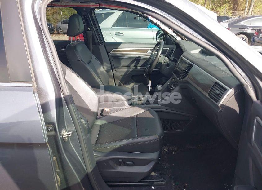 Photo 5 of 2019 Volkswagen Atlas 3.6L V6 SEL (VIN 1V2MR2CA7KC556958)