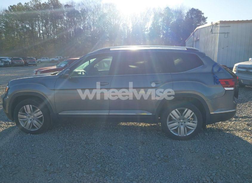 Photo 14 of 2019 Volkswagen Atlas 3.6L V6 SEL (VIN 1V2MR2CA9KC515585)