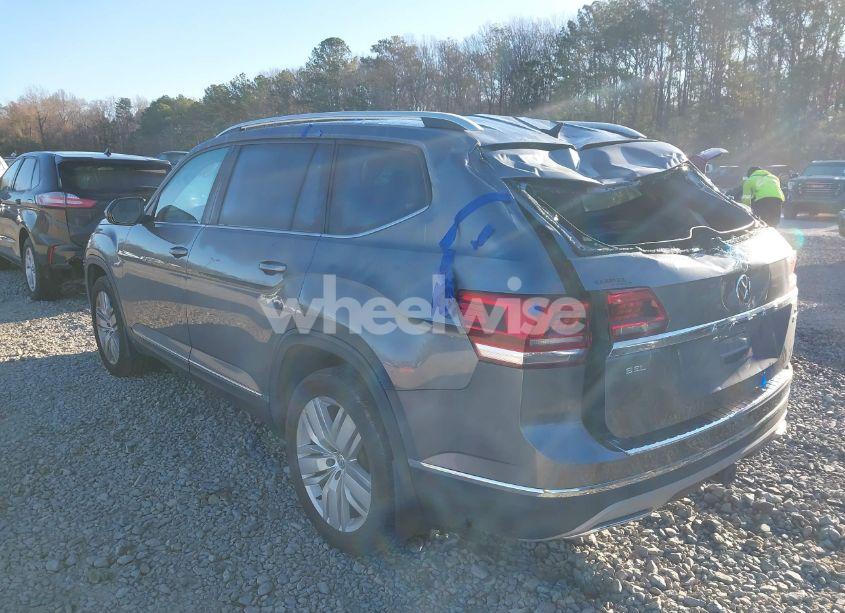 Photo 3 of 2019 Volkswagen Atlas 3.6L V6 SEL (VIN 1V2MR2CA9KC515585)