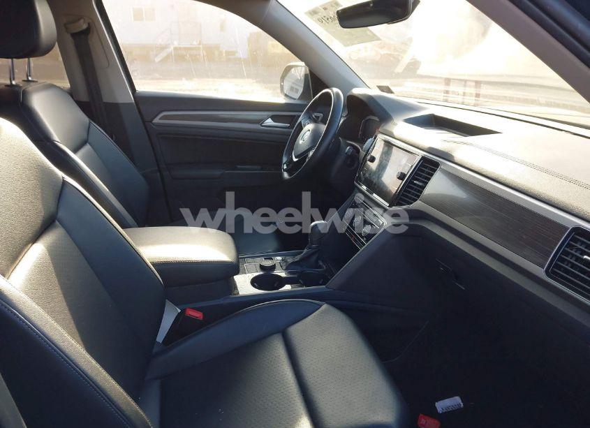 Photo 5 of 2019 Volkswagen Atlas 3.6L V6 SEL (VIN 1V2MR2CA9KC608025)