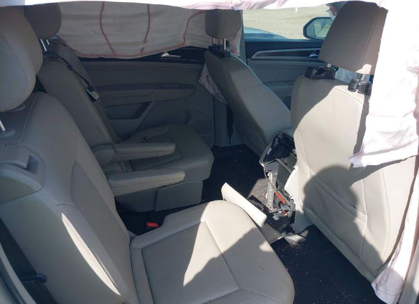 Photo 8 of 2018 Volkswagen Atlas 3.6L V6 SEL (VIN 1V2MR2CAXJC581738)