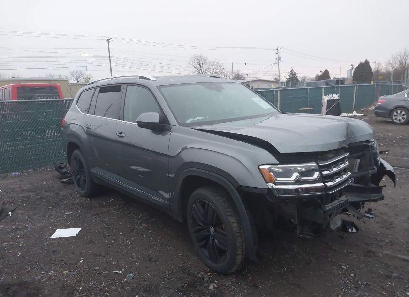 2019 Volkswagen Atlas 3.6L V6 SEL (VIN 1V2MR2CAXKC547848) main photo
