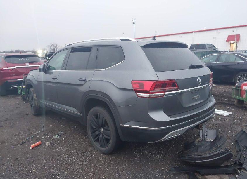 Photo 3 of 2019 Volkswagen Atlas 3.6L V6 SEL (VIN 1V2MR2CAXKC547848)