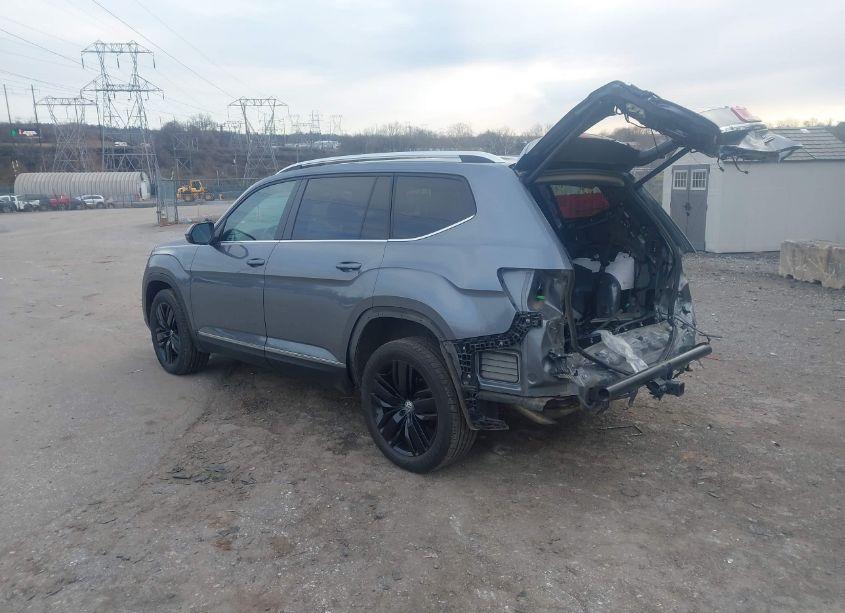 Photo 3 of 2019 Volkswagen Atlas 3.6L V6 SEL (VIN 1V2MR2CAXKC592840)