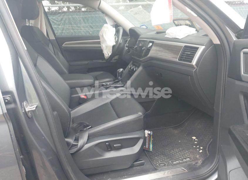 Photo 5 of 2019 Volkswagen Atlas 3.6L V6 SEL (VIN 1V2MR2CAXKC606820)