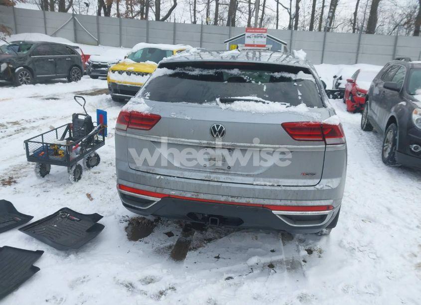 Photo 15 of 2020 Volkswagen Atlas CROSS SPORT 3.6L V6 SEL PREMIUM (VIN 1V2NE2CA1LC215332)