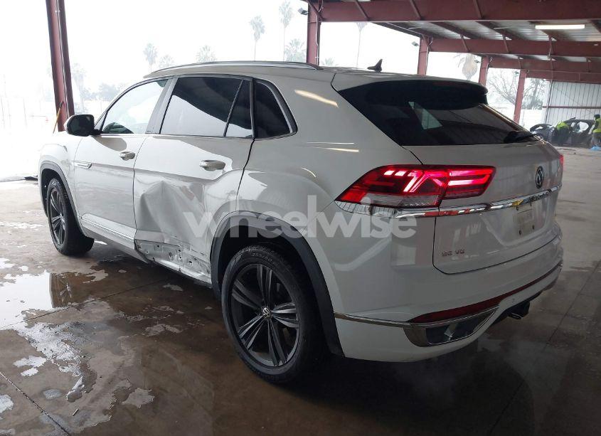 Photo 3 of 2021 Volkswagen Atlas CROSS SPORT 3.6L V6 SE W/TECHNOLOGY R-LINE (VIN 1V2NE2CA4MC201281)