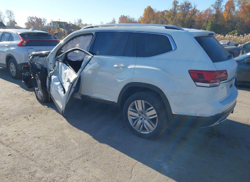 Photo 3 of 2018 Volkswagen Atlas 3.6L V6 SEL PREMIUM (VIN 1V2NR2CA0JC508253)