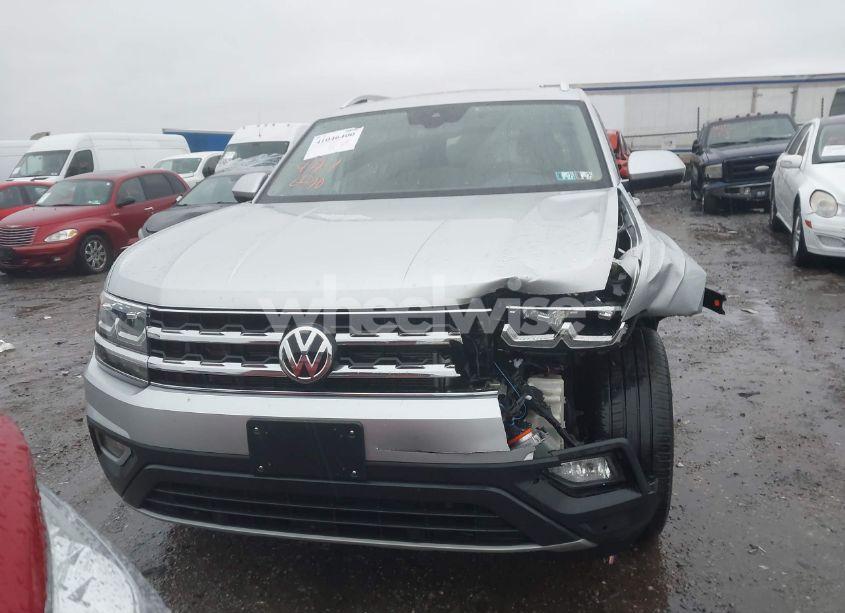 Photo 12 of 2018 Volkswagen Atlas 3.6L V6 SEL PREMIUM (VIN 1V2NR2CA0JC548803)